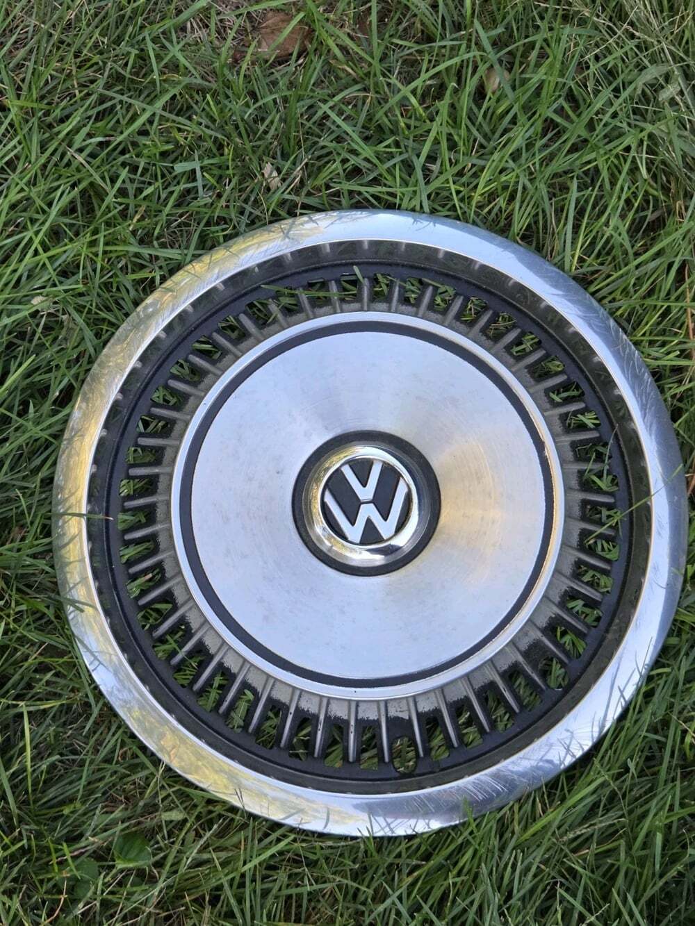 Vintage OEM Volkswagen VW Hubcap Wheel Cover 175601165A Silver Black Classic